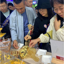 location-page-slide-show-img03